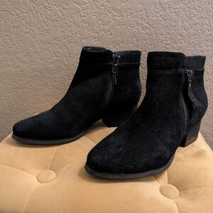 Waterproof leather black Blondo booties